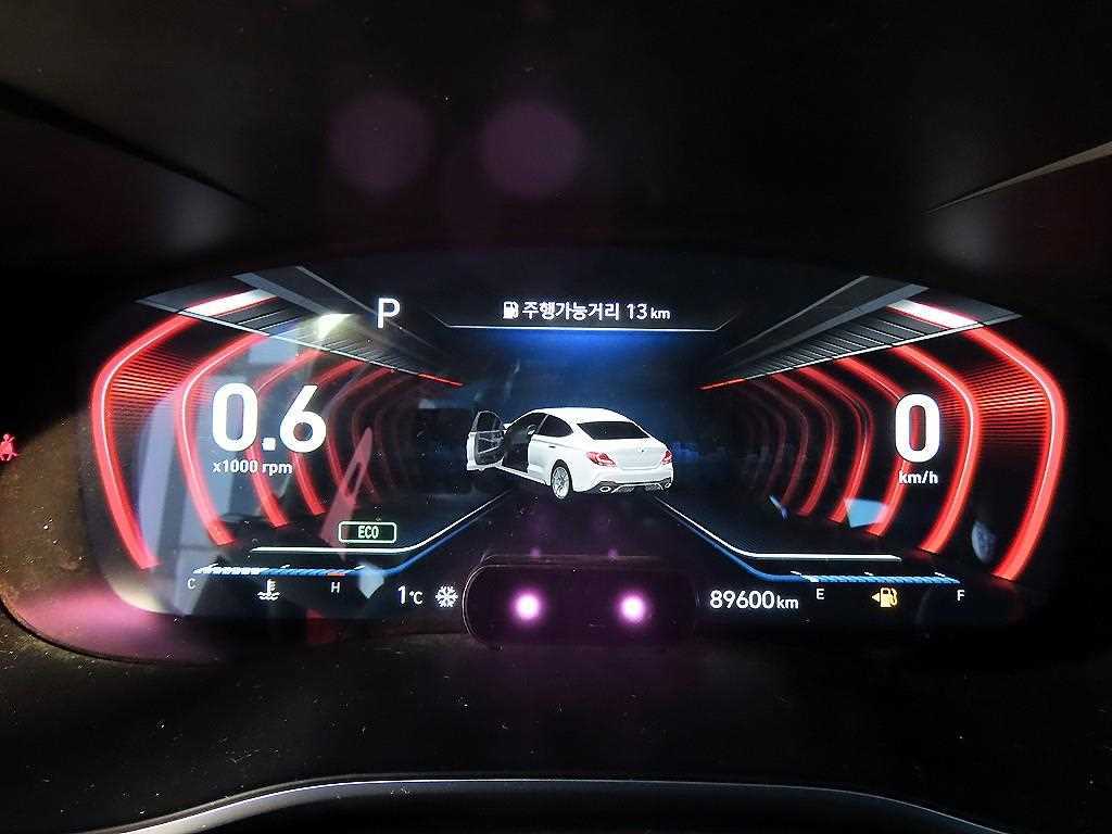 Genesis G70 - Vista 9