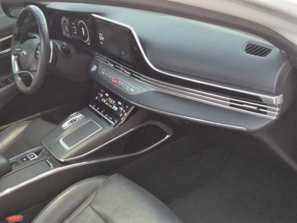 HYUNDAI Grandeur - Vista 10