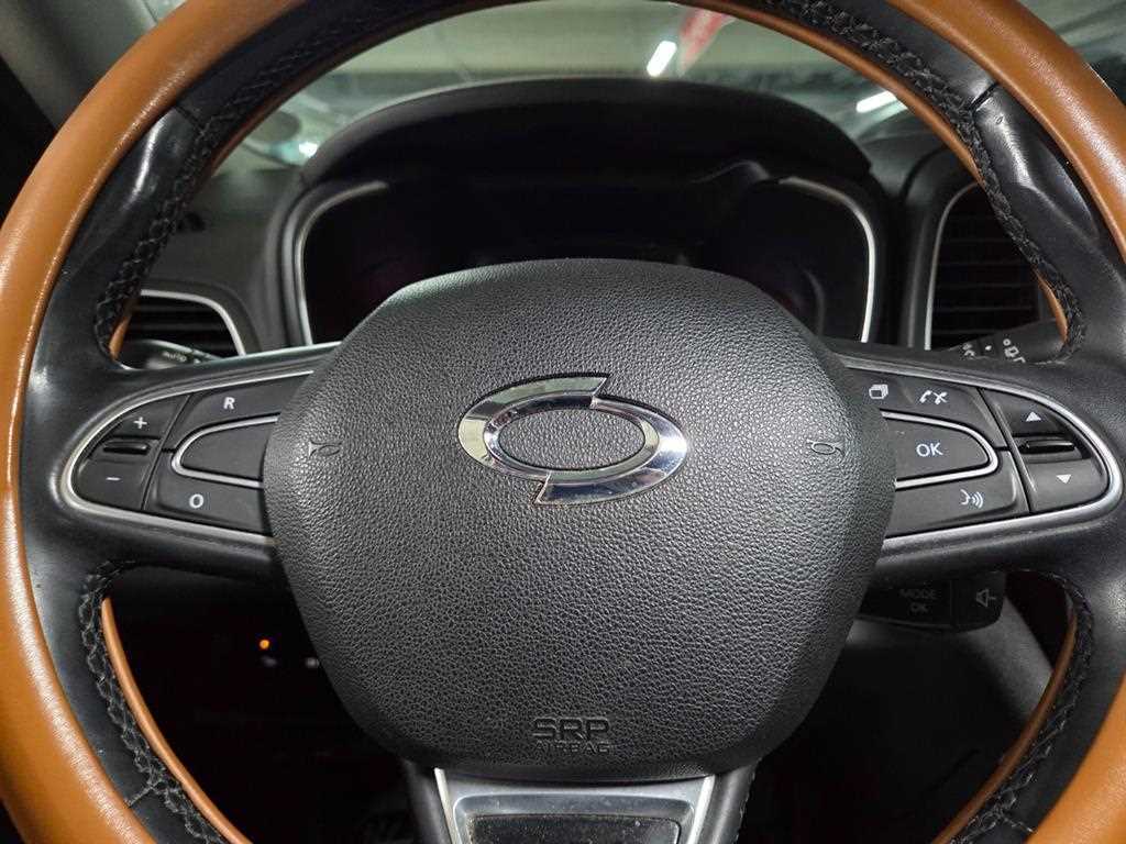 SAMSUNG QM6 - Vista 9