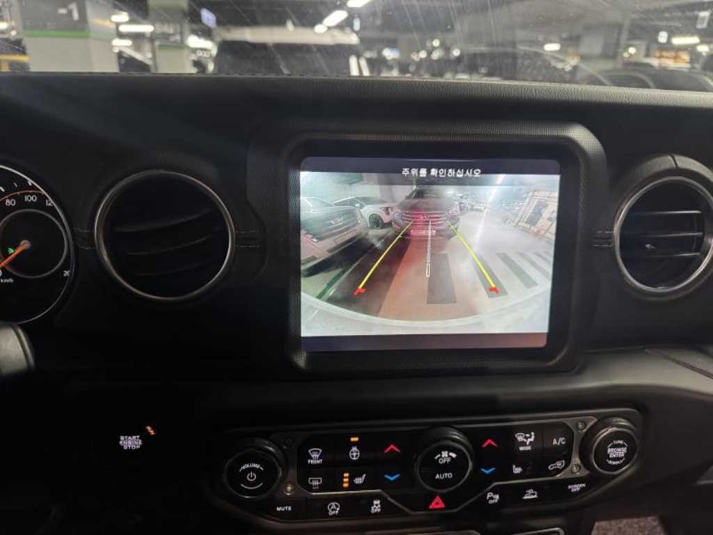 Jeep Wrangler - Vista 7