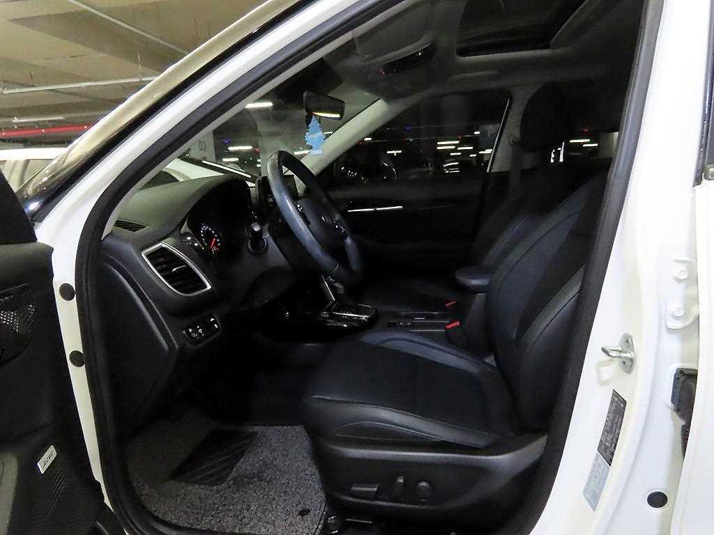 KIA Seltos - Vista 5