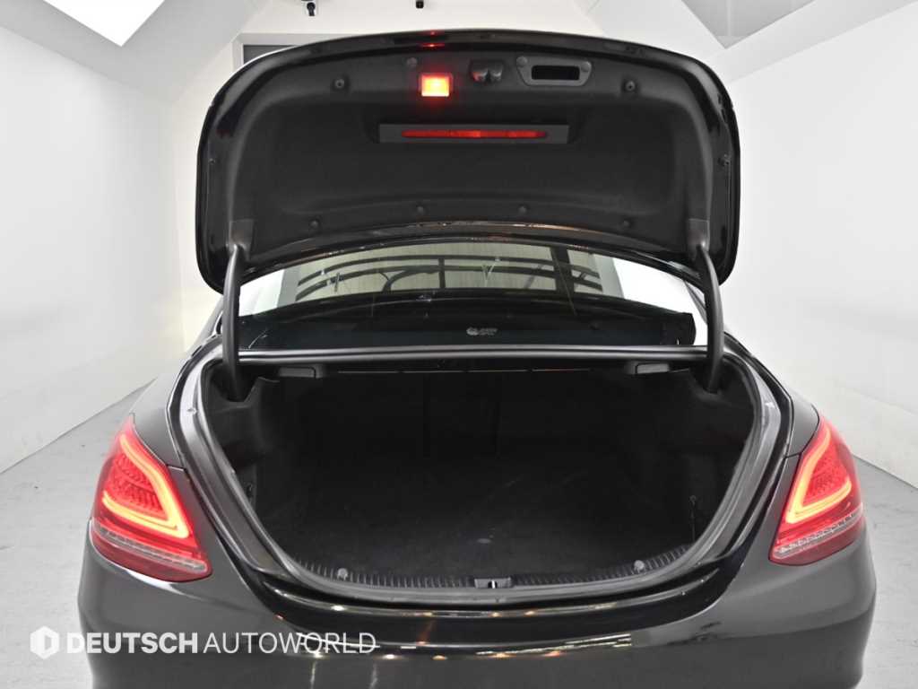 Mercedes Benz C Class 2019 Negro - Importación desde Corea - HF Imports Iquique - Foto 20