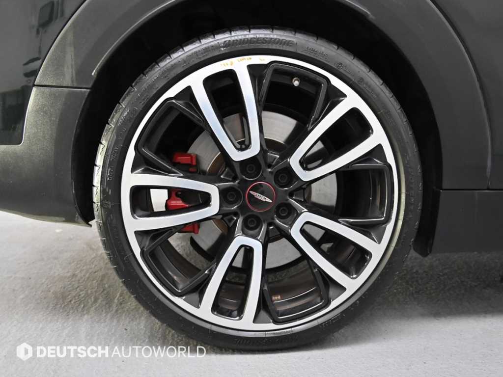 Mini Clubman - Vista 5