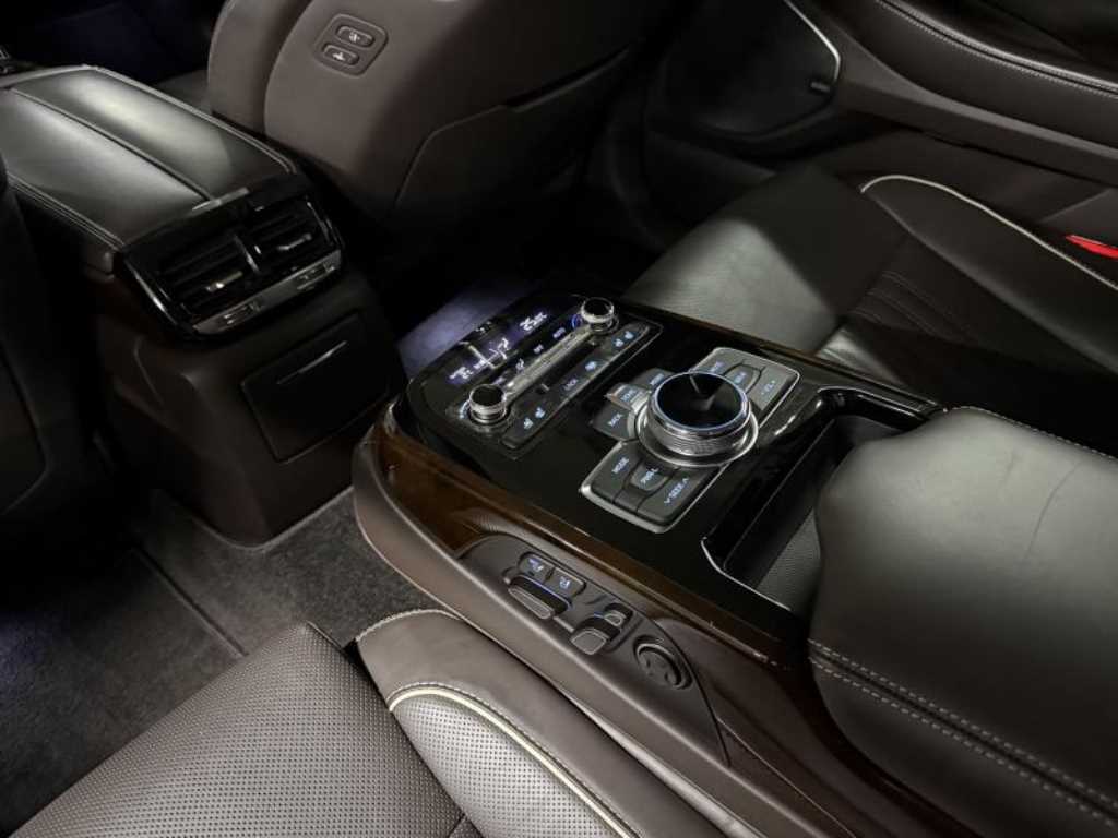 Genesis EQ900 2018 - Importación desde Corea - HF Imports Iquique - Foto 16