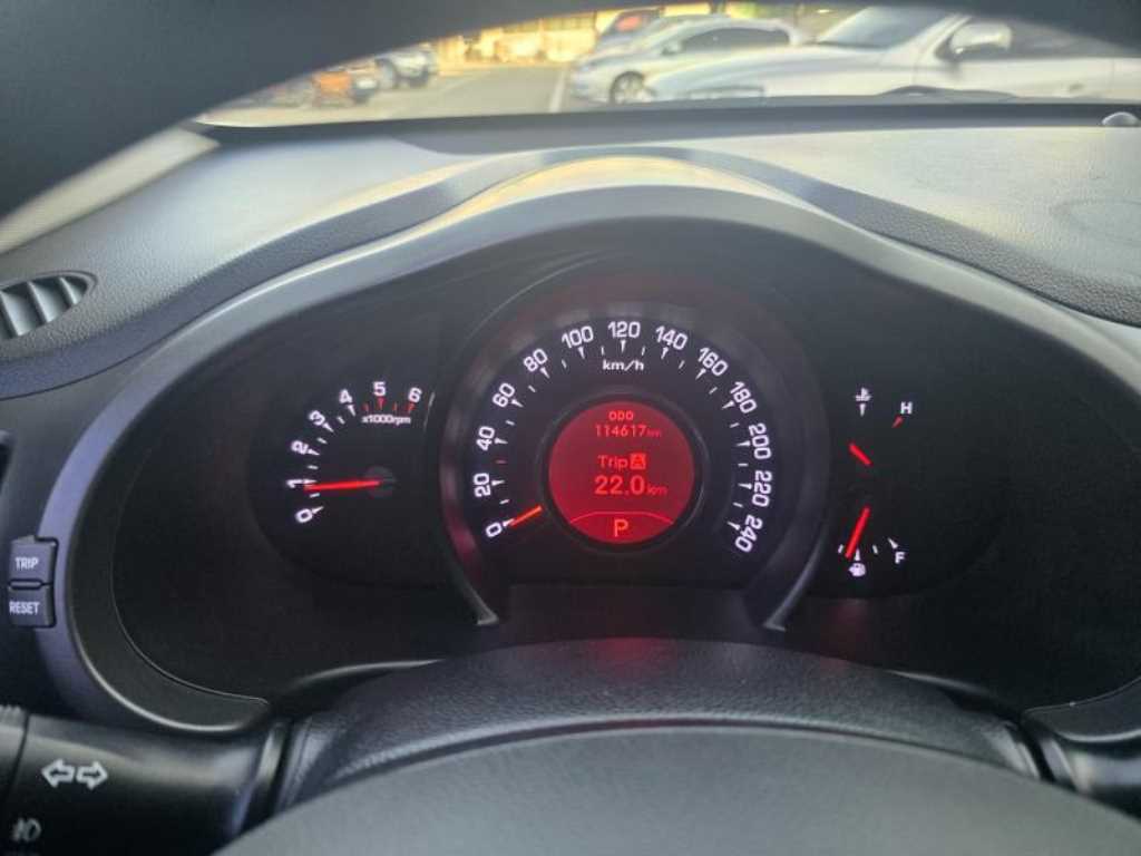 KIA Sportage - Vista 11