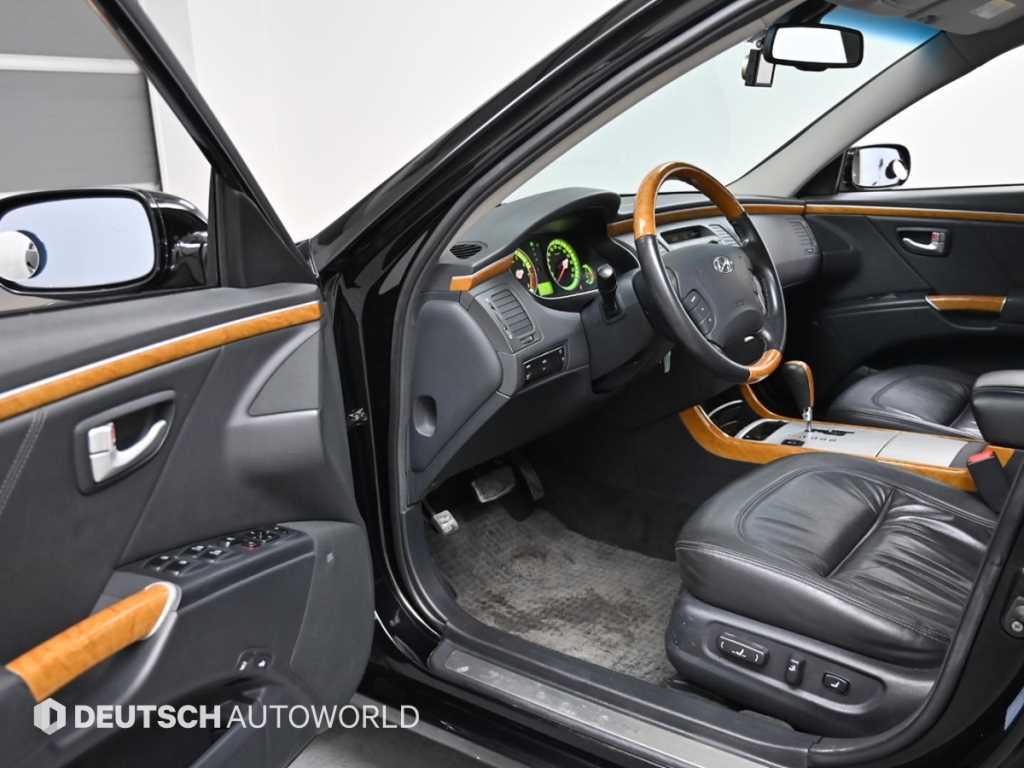 HYUNDAI Grandeur - Vista 11