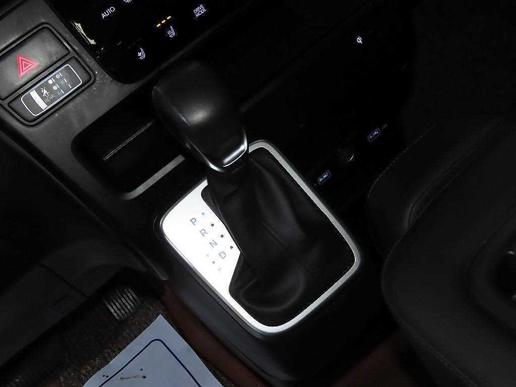 HYUNDAI Staria - Vista 12