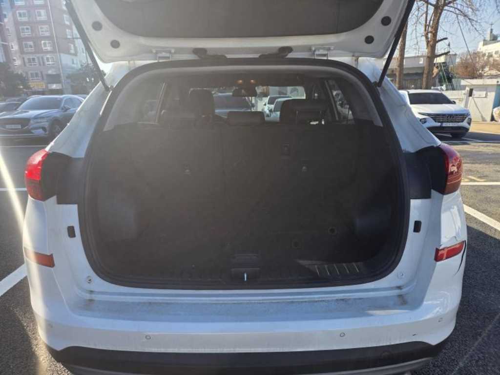 HYUNDAI Tucson 2019 Blanco - Importación desde Corea - HF Imports Iquique - Foto 16