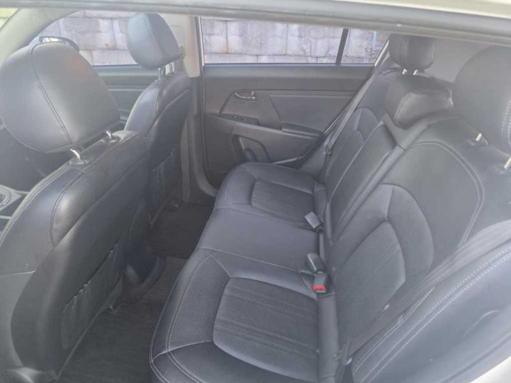 KIA Sportage - Vista 8