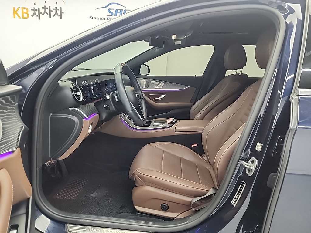 Mercedes Benz E class - Vista 11