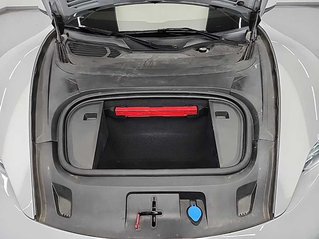 Porsche Taycan - Vista 5