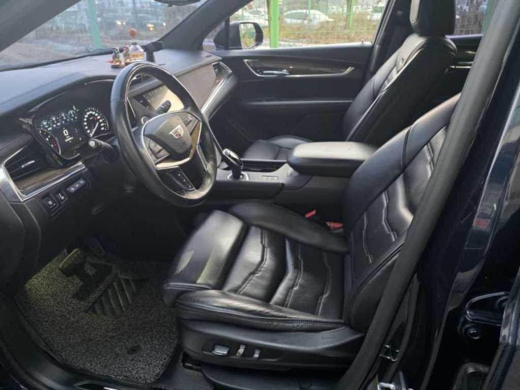 Cadillac XT5 - Vista 9