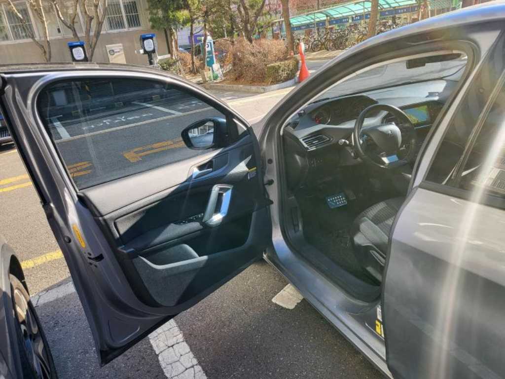 Peugeot 308 2015 Gris - Importación desde Corea - HF Imports Iquique - Foto 16