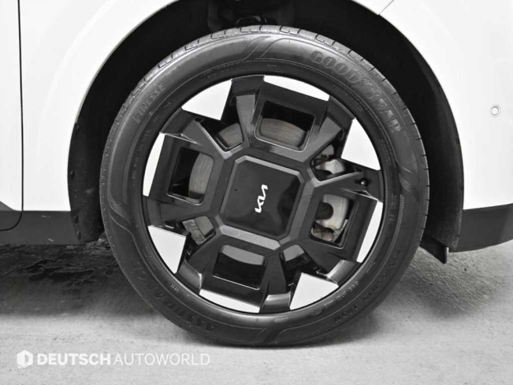 KIA Carnival - Vista 5