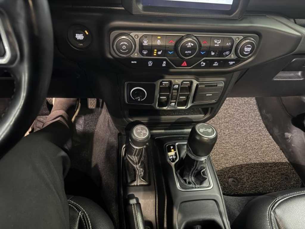 Jeep Wrangler - Vista 8