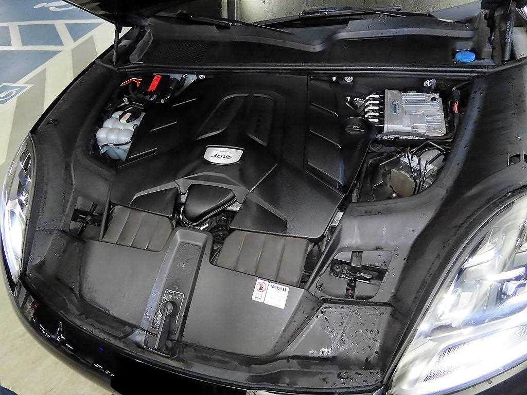 Porsche Cayenne 2023 Negro - Importación desde Corea - HF Imports Iquique - Foto 19