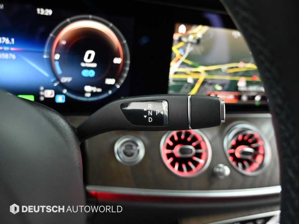 Mercedes Benz E class - Vista 9