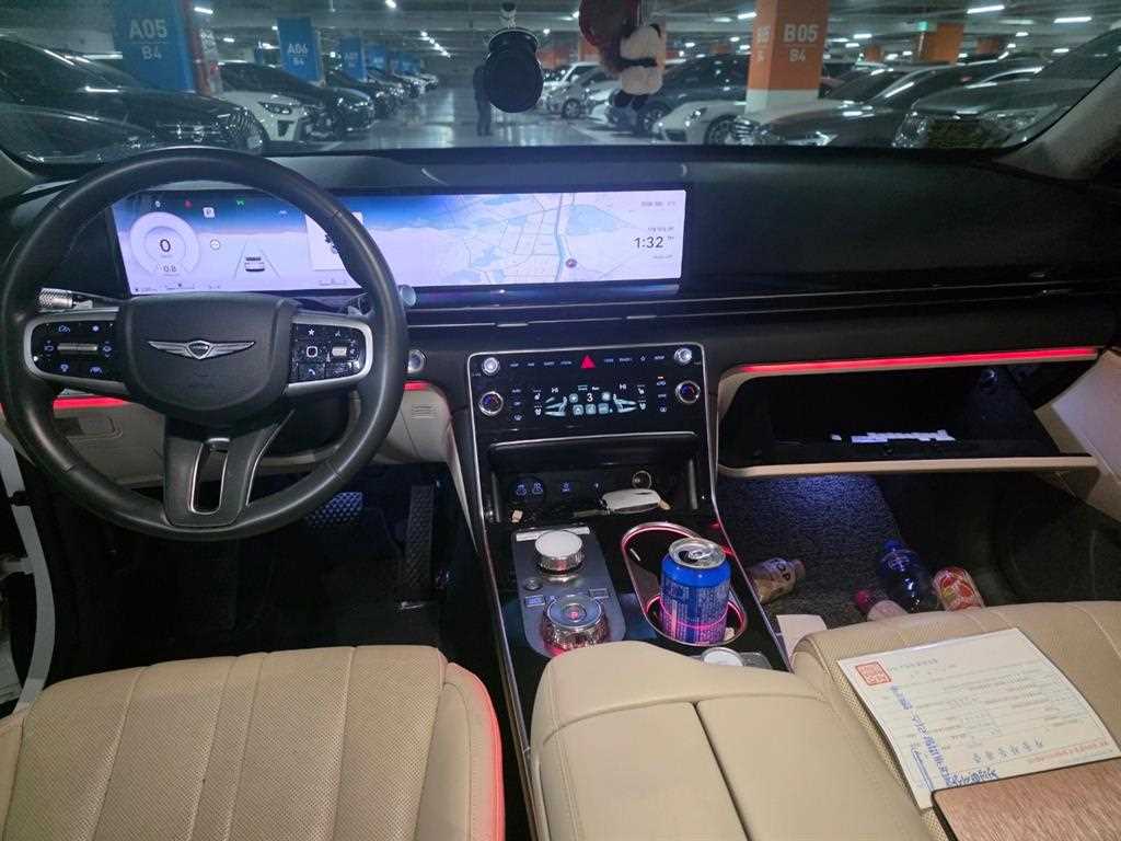 Genesis GV80 - Vista 5