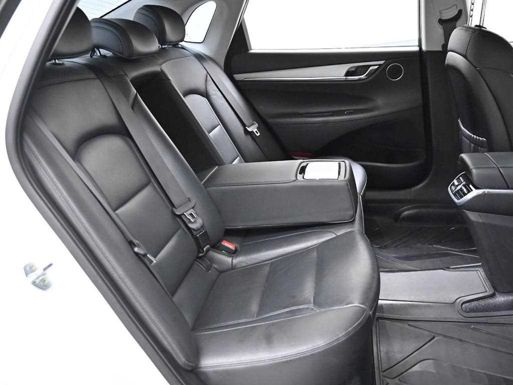 HYUNDAI Grandeur - Vista 12