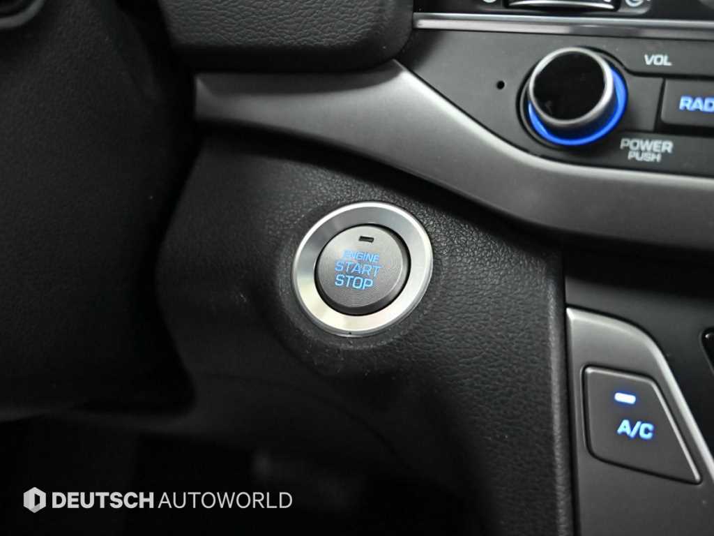 HYUNDAI Avante 2018 Blanco - Importación desde Corea - HF Imports Iquique - Foto 18