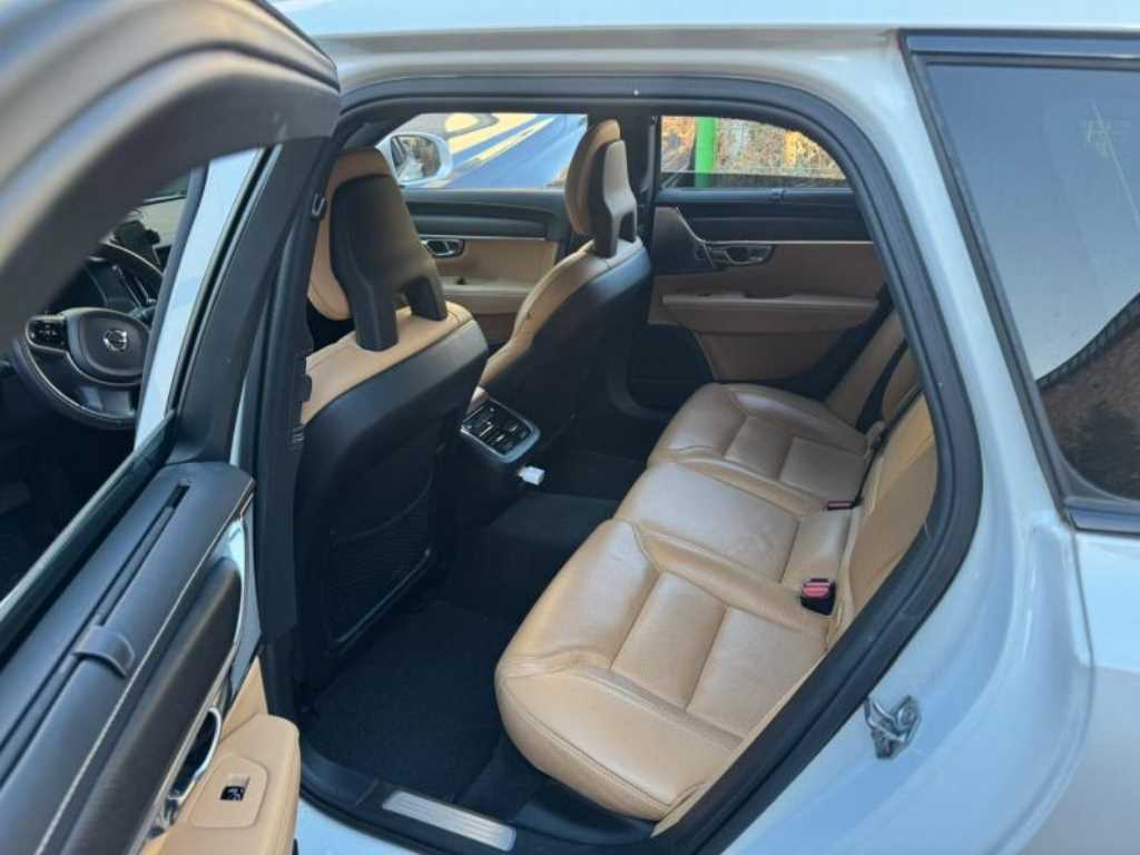 Volvo V90 - Vista 5