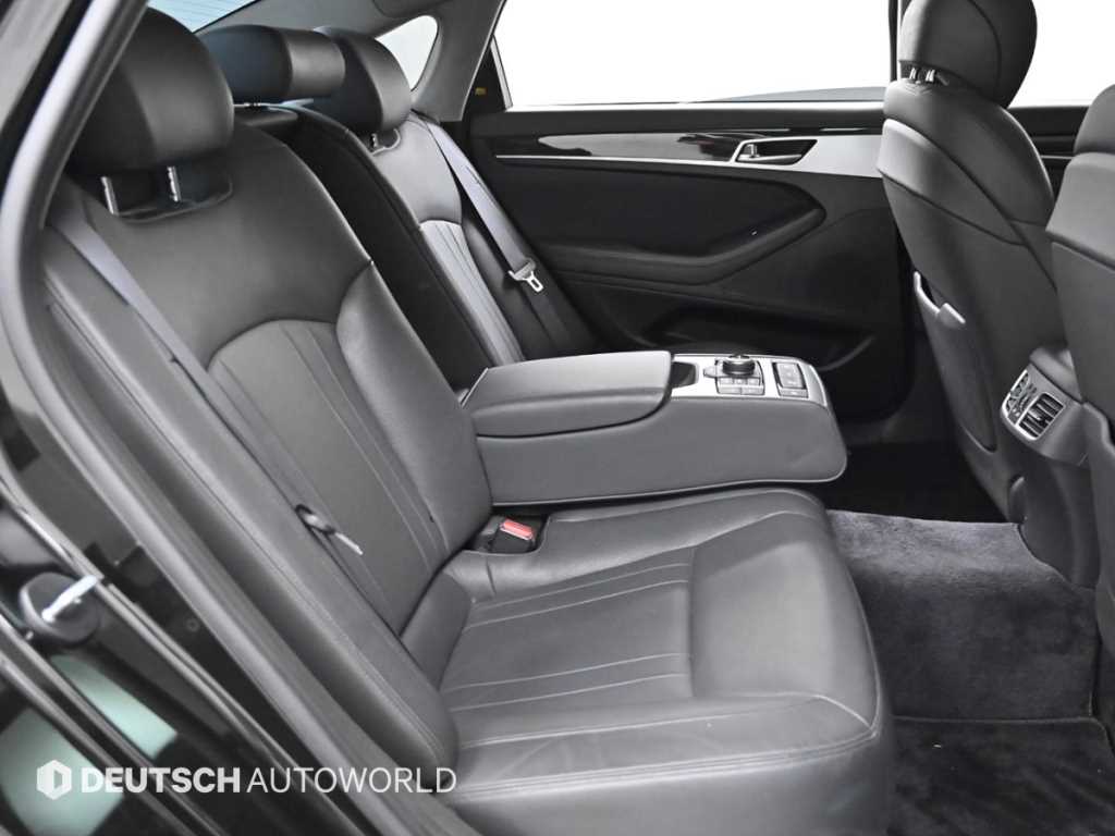 Genesis G80 - Vista 12