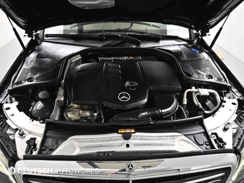 Mercedes Benz C Class - Vista 6