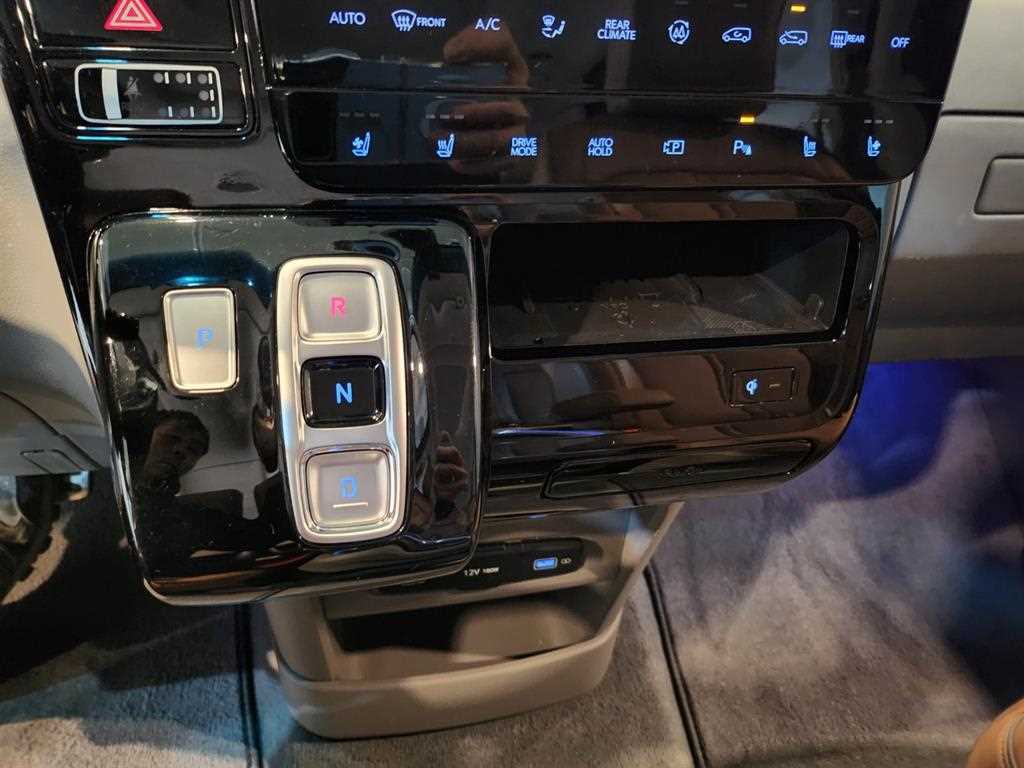 HYUNDAI Staria 2022 Negro - Importación desde Corea - HF Imports Iquique - Foto 13