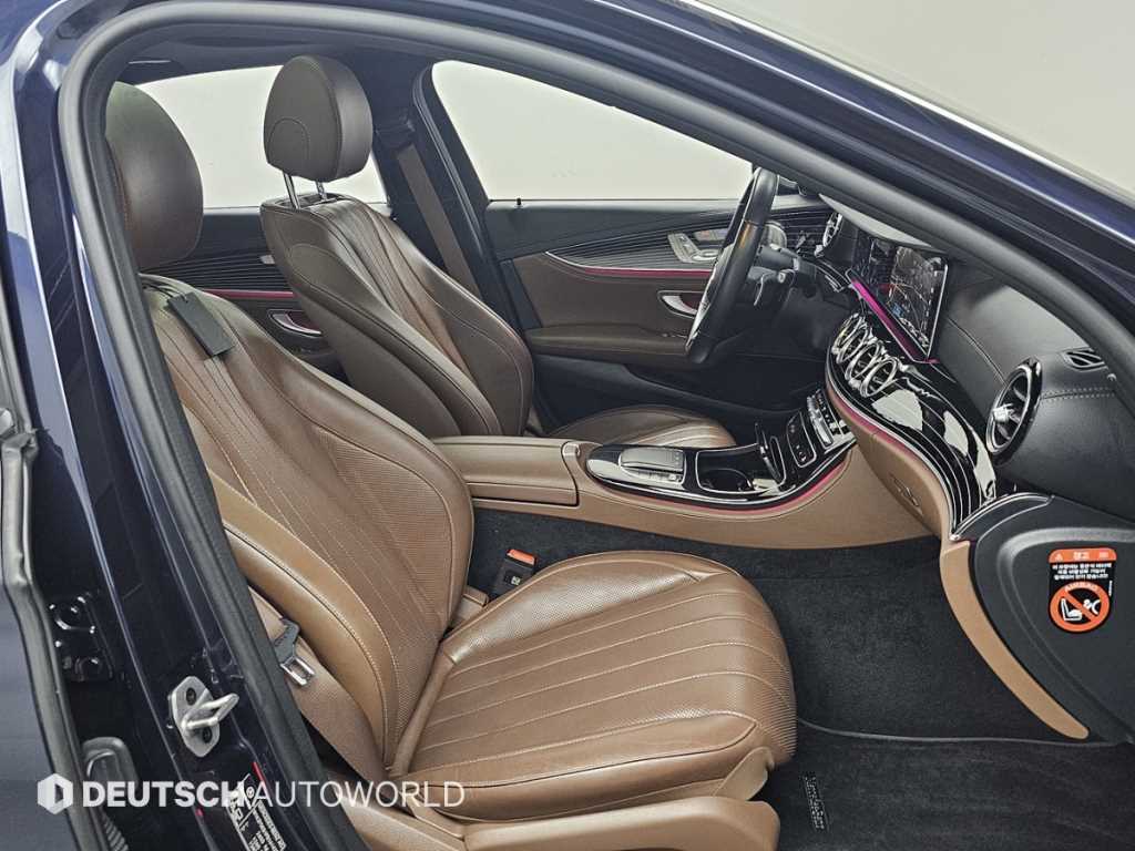 Mercedes Benz E class - Vista 10