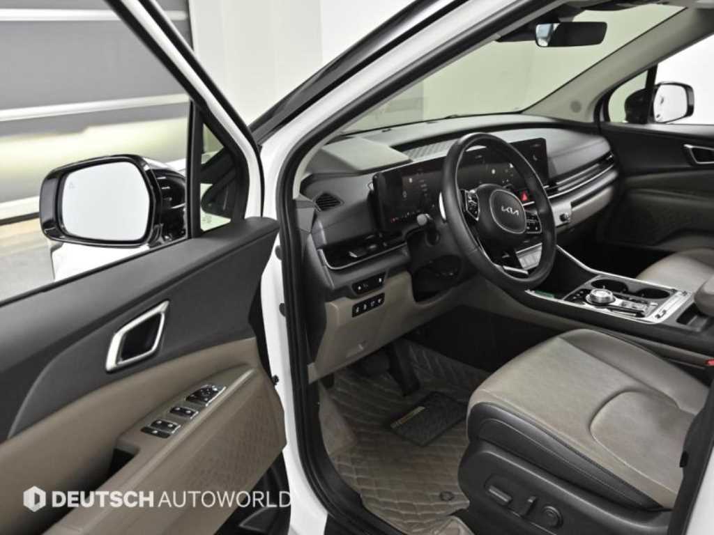 KIA Carnival - Vista 9