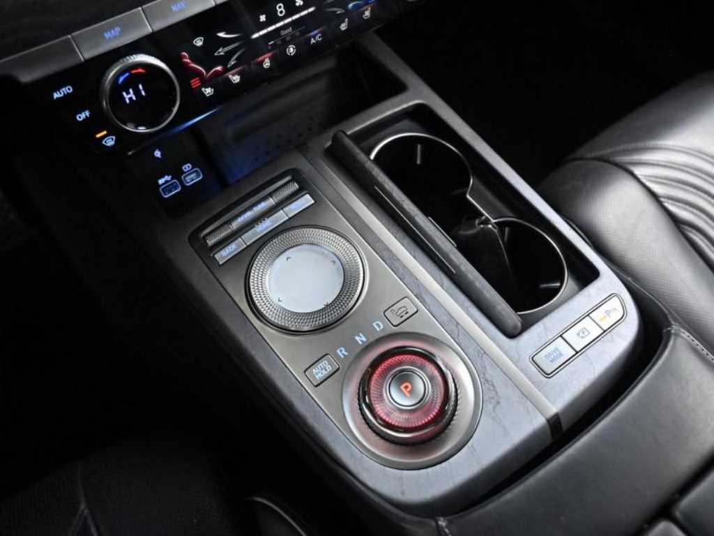 Genesis G80 - Vista 9