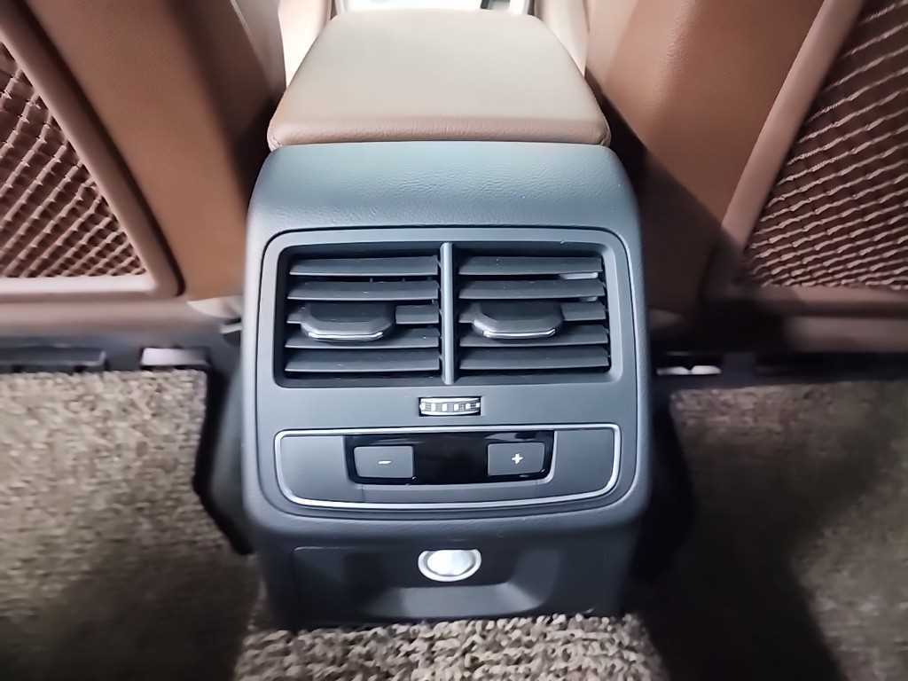 Audi A4 2019 Negro - Importación desde Corea - HF Imports Iquique - Foto 13