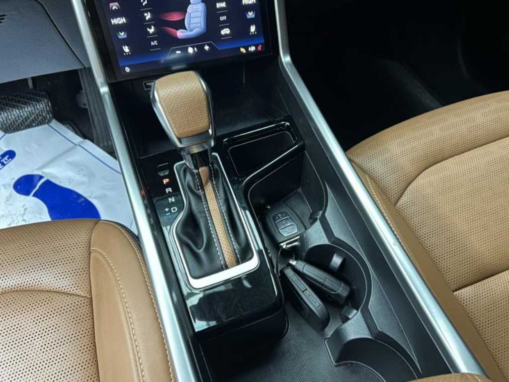 Ssangyong Torres - Vista 12