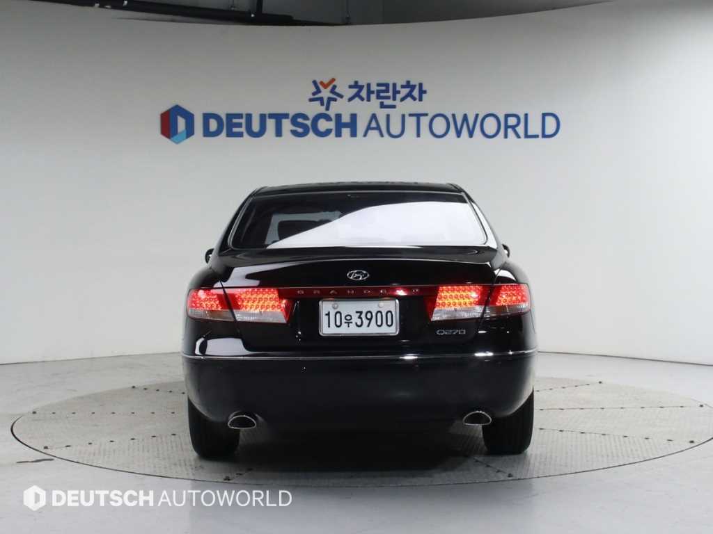 HYUNDAI Grandeur - Vista 4