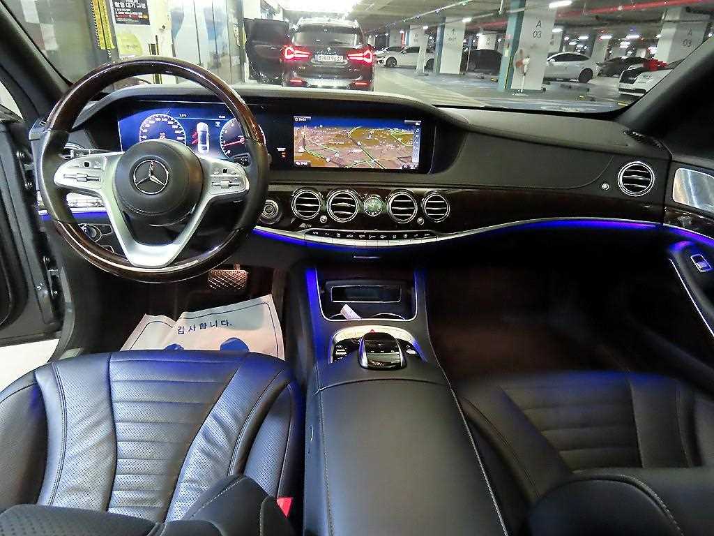 Mercedes Benz S Class - Vista 10