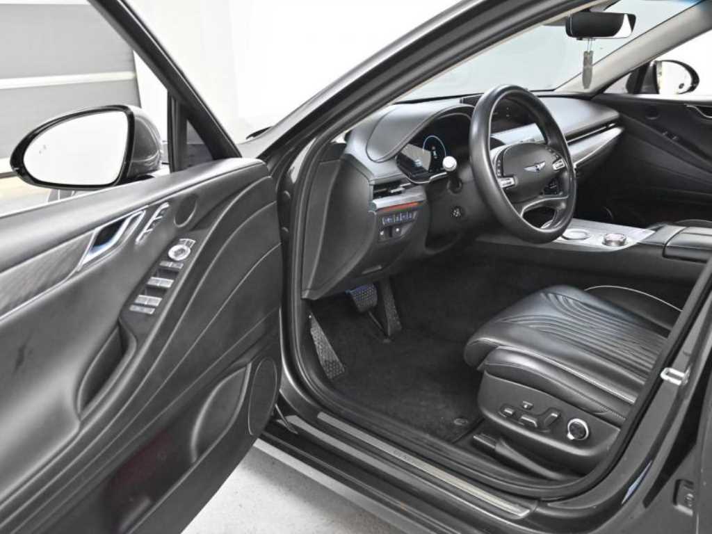 Genesis G80 - Vista 11