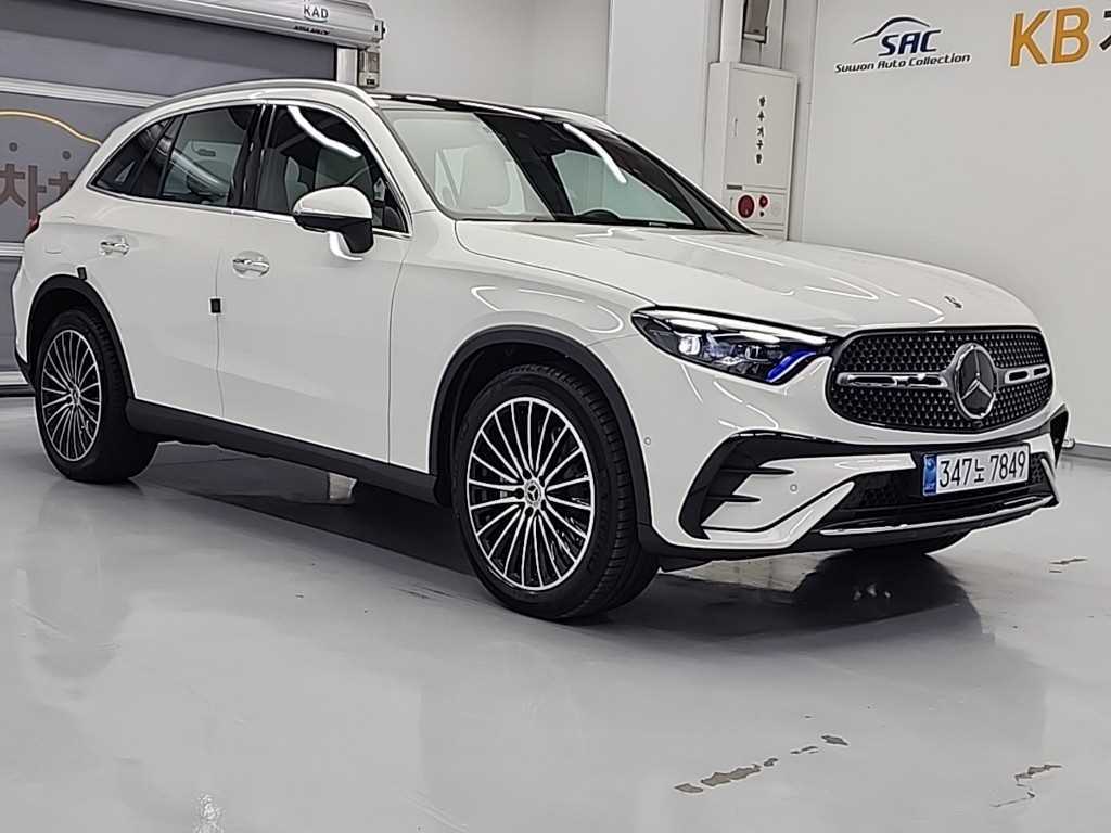 Mercedes Benz GLC Class - Vista 4