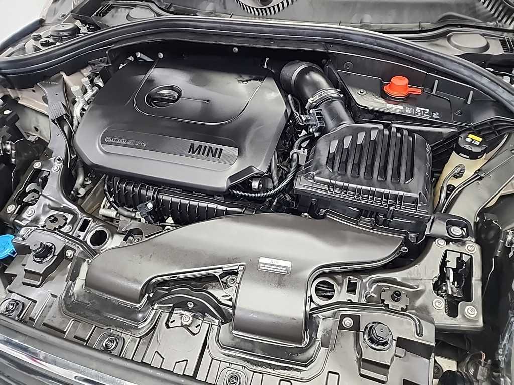 Mini Clubman - Vista 5