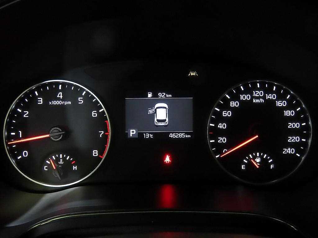 KIA Seltos - Vista 8