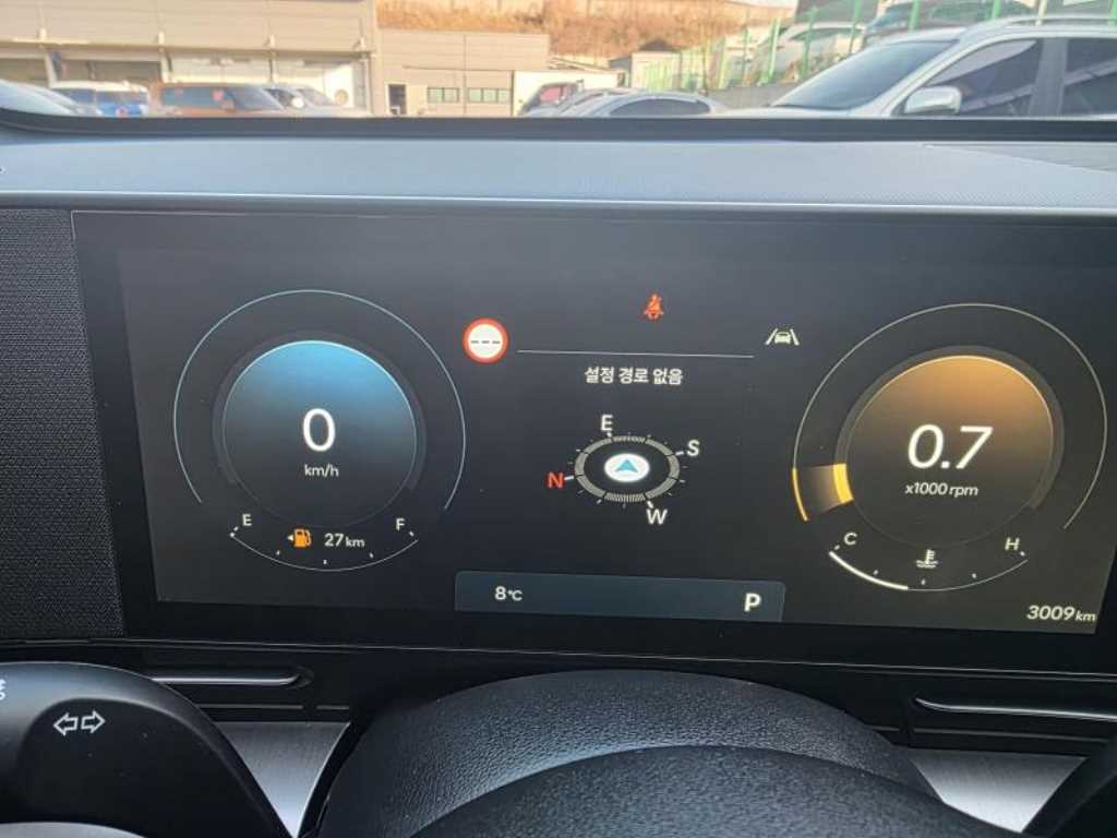 HYUNDAI Kona - Vista 9