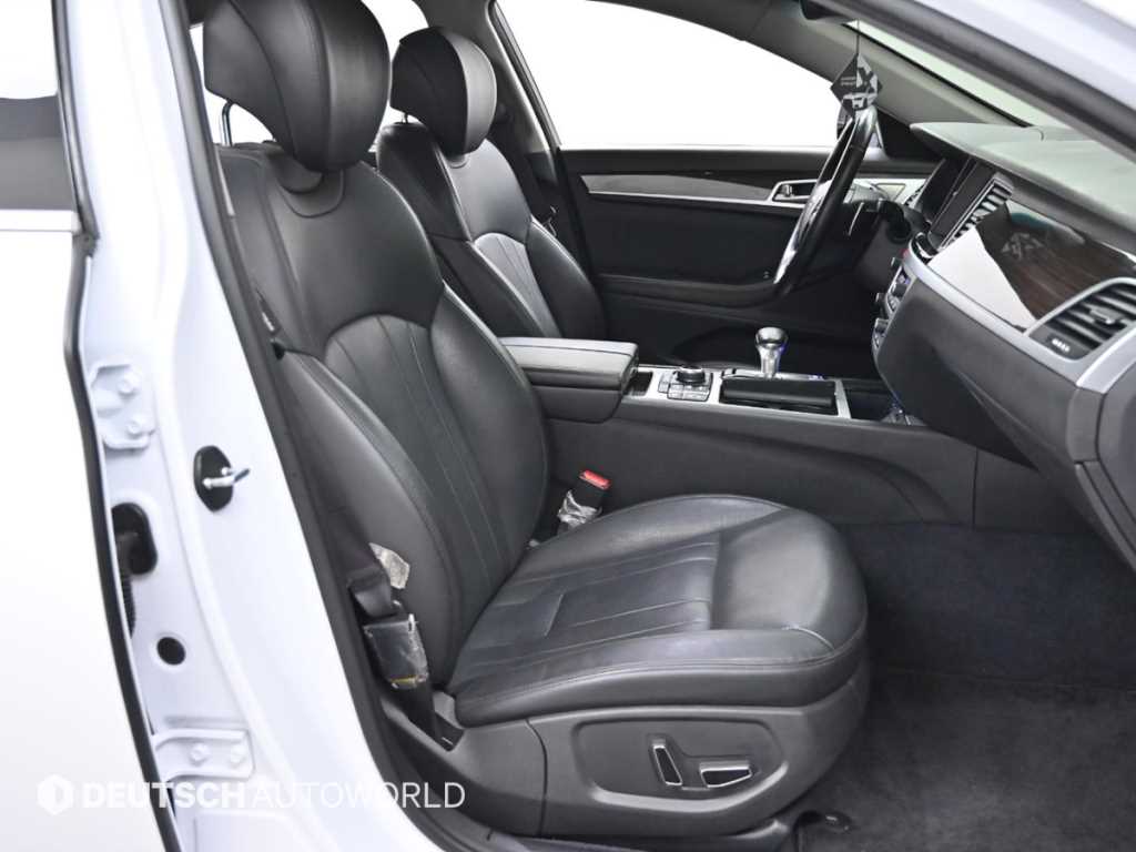 Genesis G80 - Vista 10