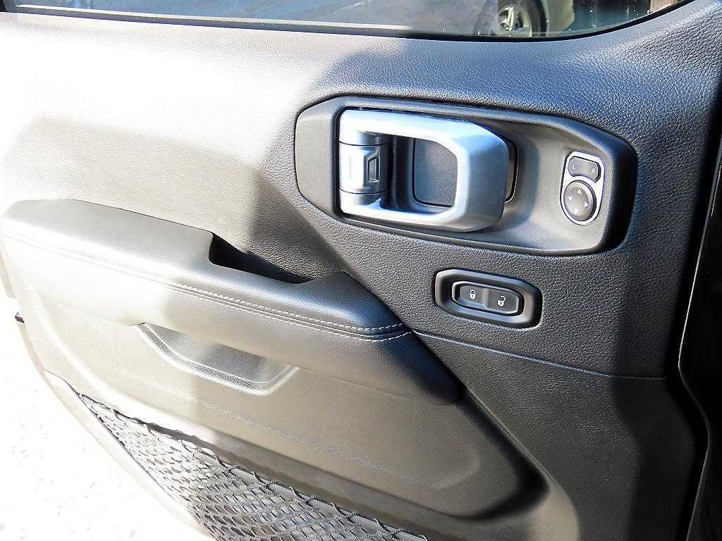 Jeep Wrangler - Vista 11