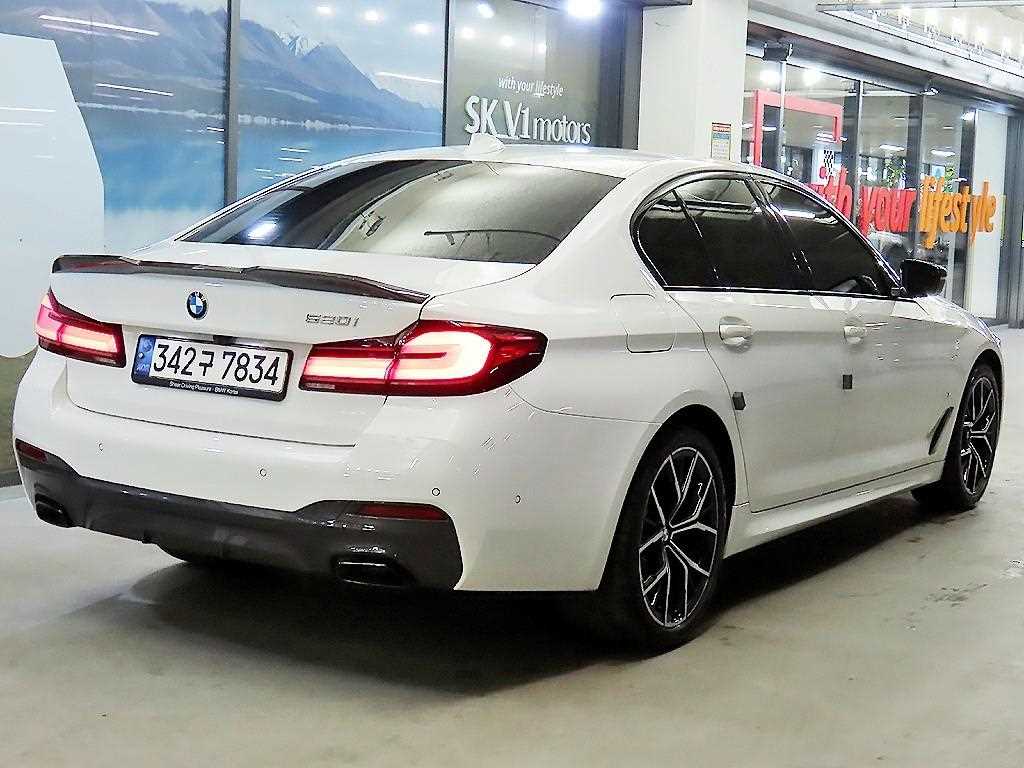 BMW 5 Series - Vista 5