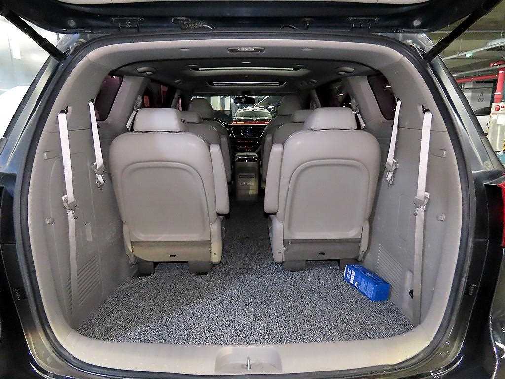 KIA Carnival 2017 Gris - Importación desde Corea - HF Imports Iquique - Foto 16