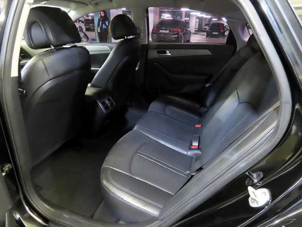 HYUNDAI Sonata - Vista 7