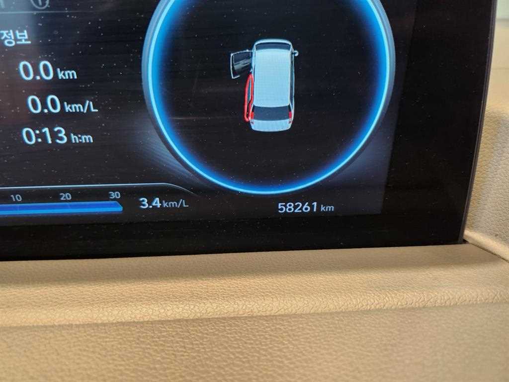 HYUNDAI Staria - Vista 12