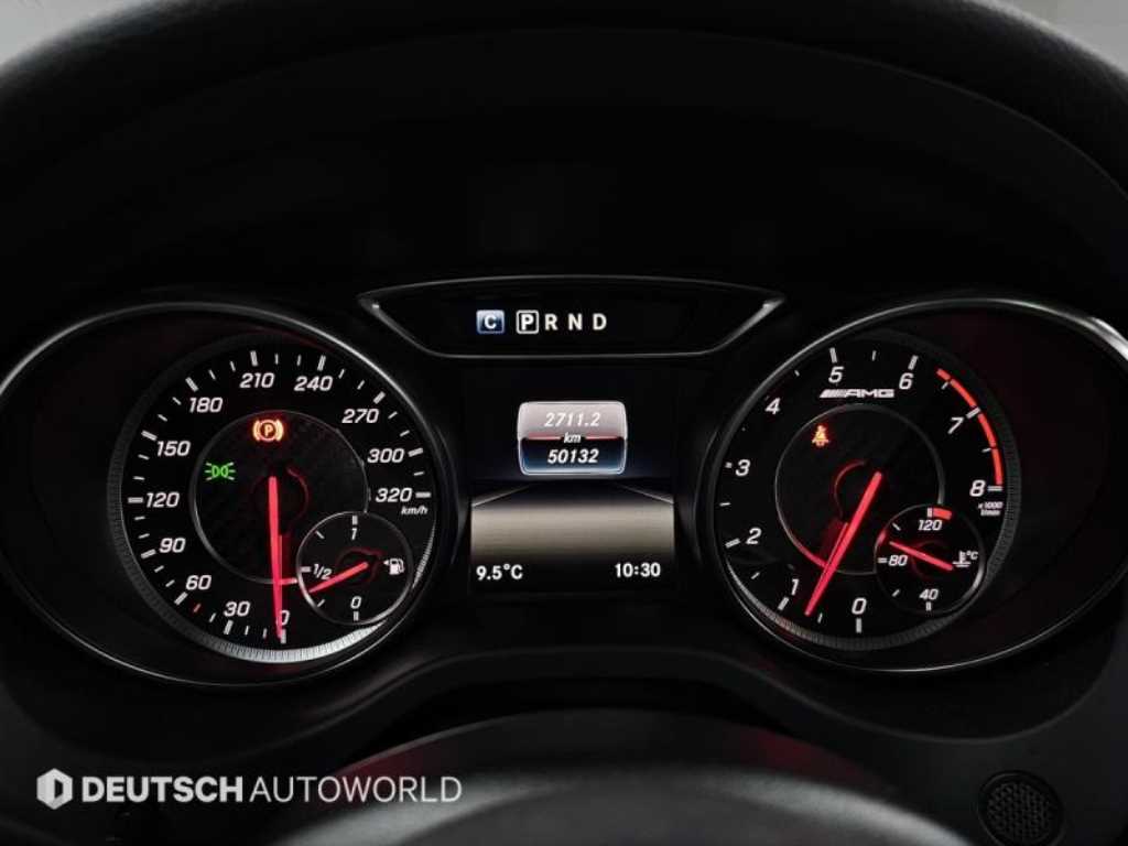 Mercedes Benz GLA Class - Vista 8