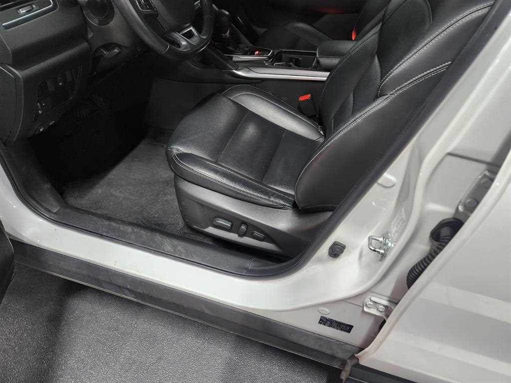 SAMSUNG QM6 - Vista 6