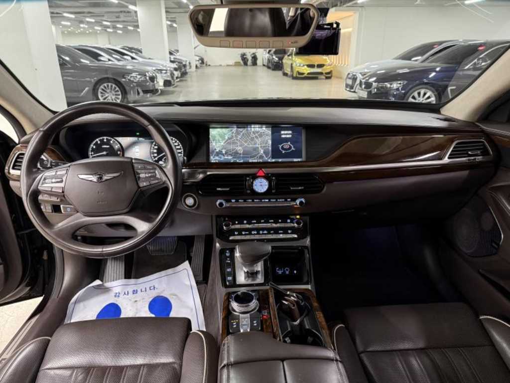 Genesis EQ900 - Vista 6