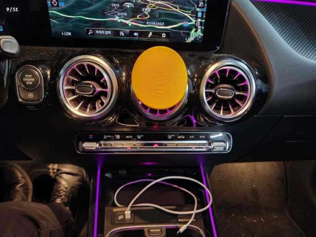 Mercedes Benz GLA Class - Vista 5